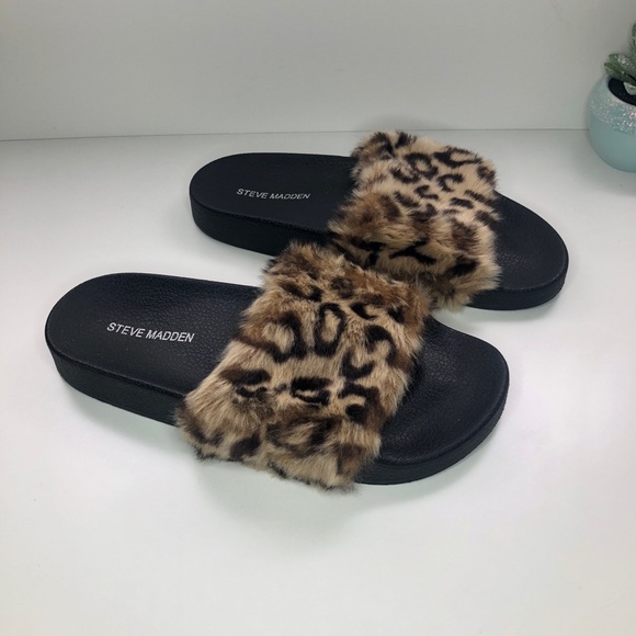 Steve Madden Shoes - Steve Madden Leopard Slides